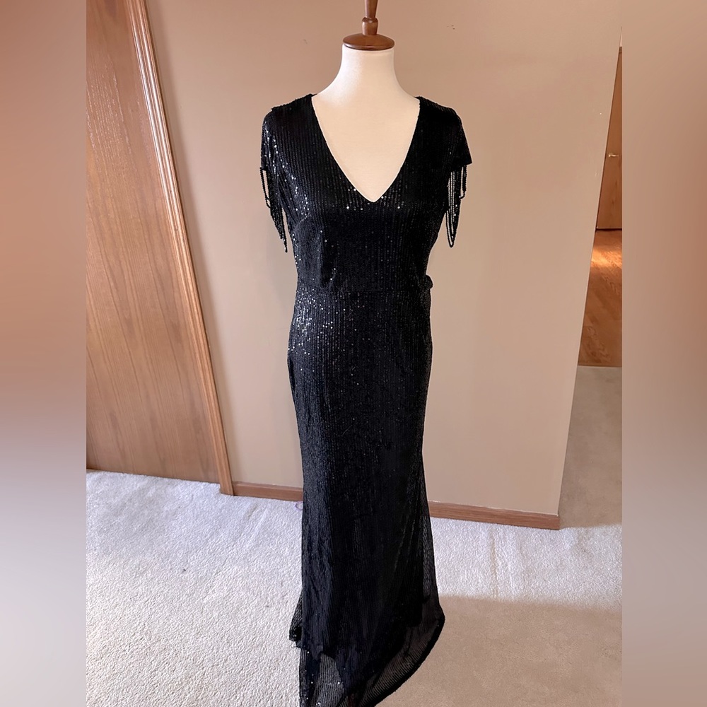 Long sequin black dress